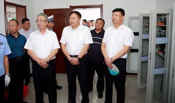 7777788888精准免费4肖,警惕虚假宣传,构建解答解释落实